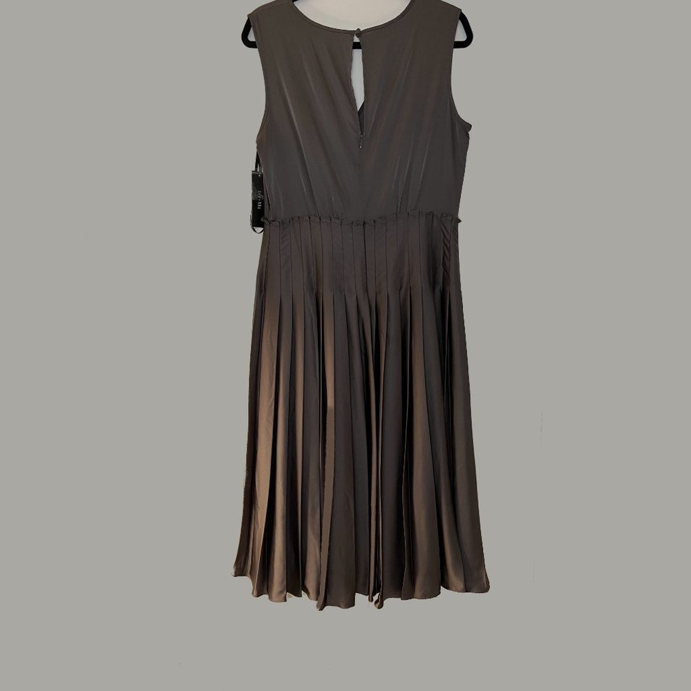 Ivy + Blue Grey V-Neck Silk Midi Dress - Picture 5 of 6